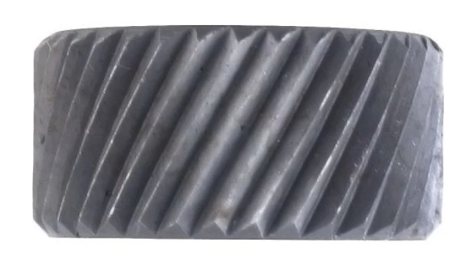 RECÉZŐGÖRGŐ. 20x10x6mm. Ferde, jobbos. Minta osztás: 1mm. 62HRC. (231005)