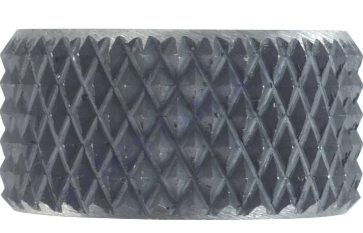 RECÉZŐGÖRGŐ. 20x10x6mm. Kereszt mintázat. Minta osztás: 1mm. 62HRC. (ZZ10, 231205)